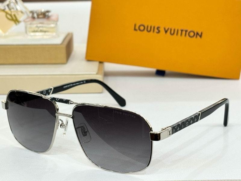 LV Sunglasses 766